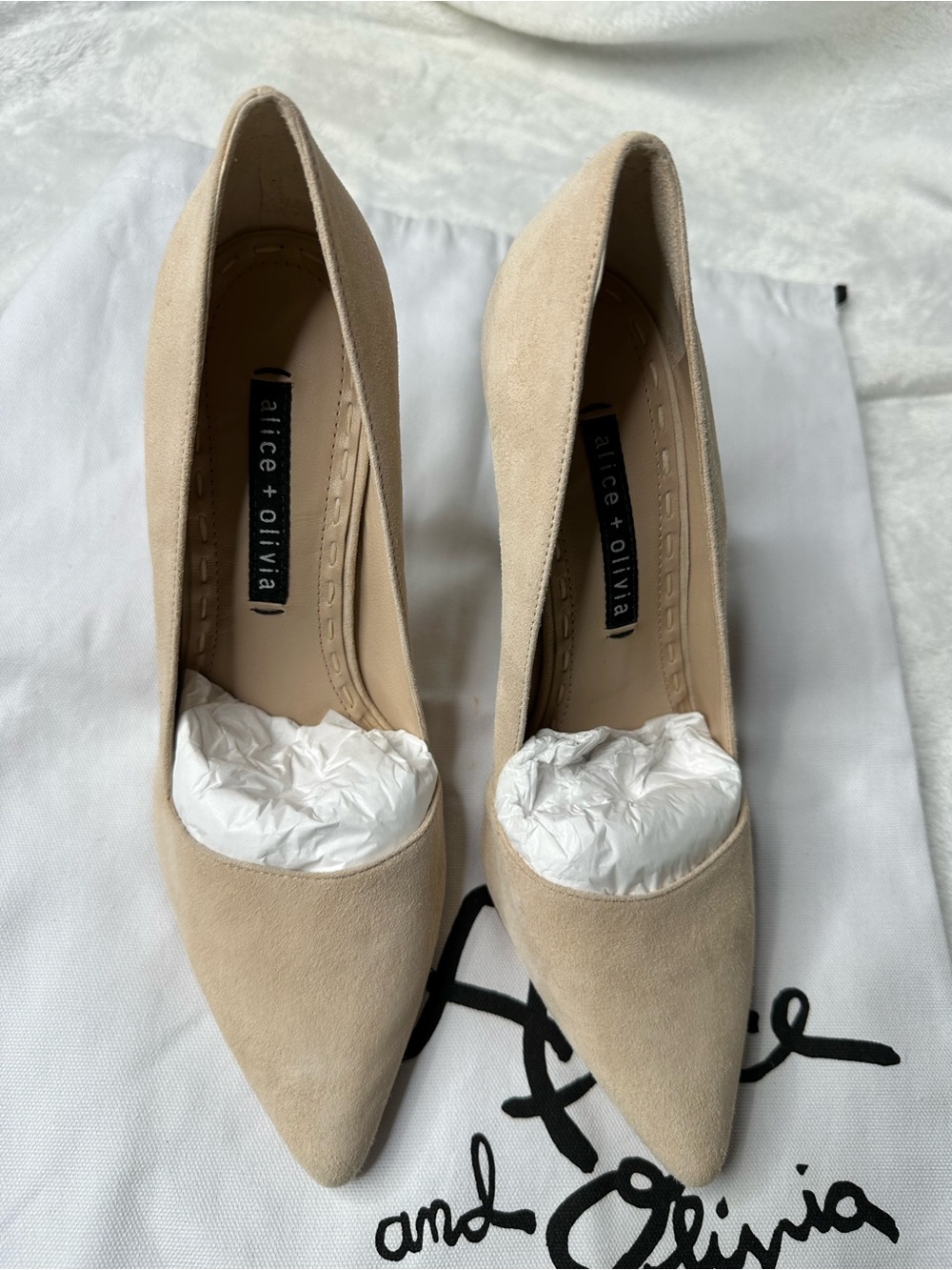 Alice + Olivia Nude Beige Suede Pointed-Toe Pumps